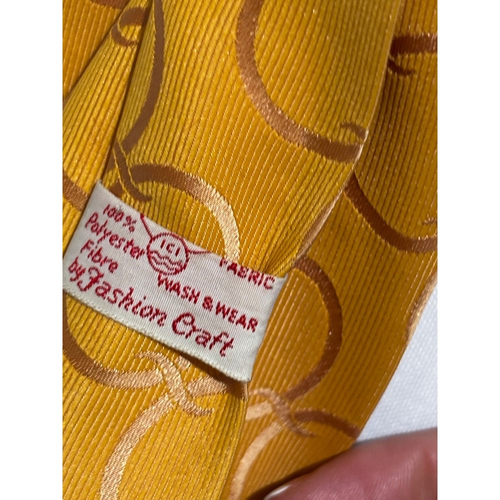 Vintage Fashion Craft Mens Gold Mustard Circle Pattern Necktie tie 70's MCM work - Picture 3 of 6